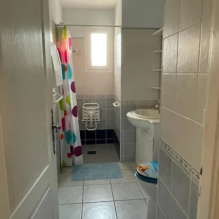 Maison Accueillante A 100 M² Avec Jardin Fertile * Gemozac