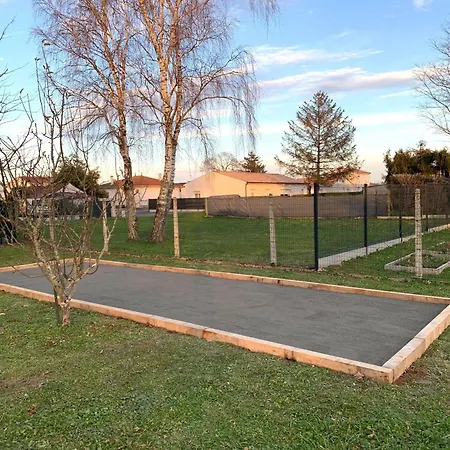 Maison Accueillante A 100 M² Avec Jardin Fertile Holiday home *
