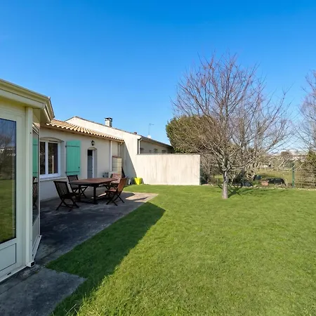 Maison Accueillante A - 100 M² Avec Jardin Fertile. *