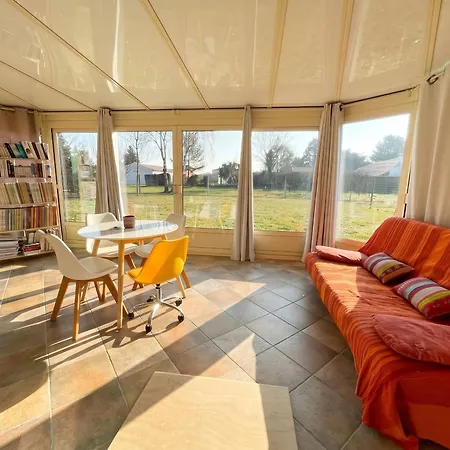 Maison Accueillante A - 100 M² Avec Jardin Fertile. Holiday home